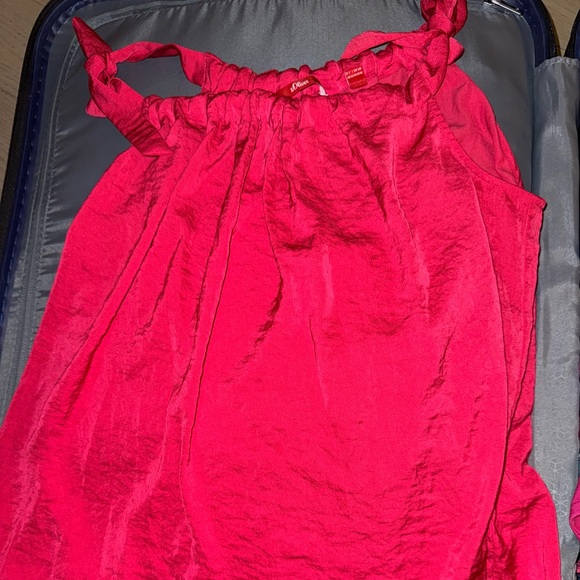 Elegant top - Picture 1 of 3